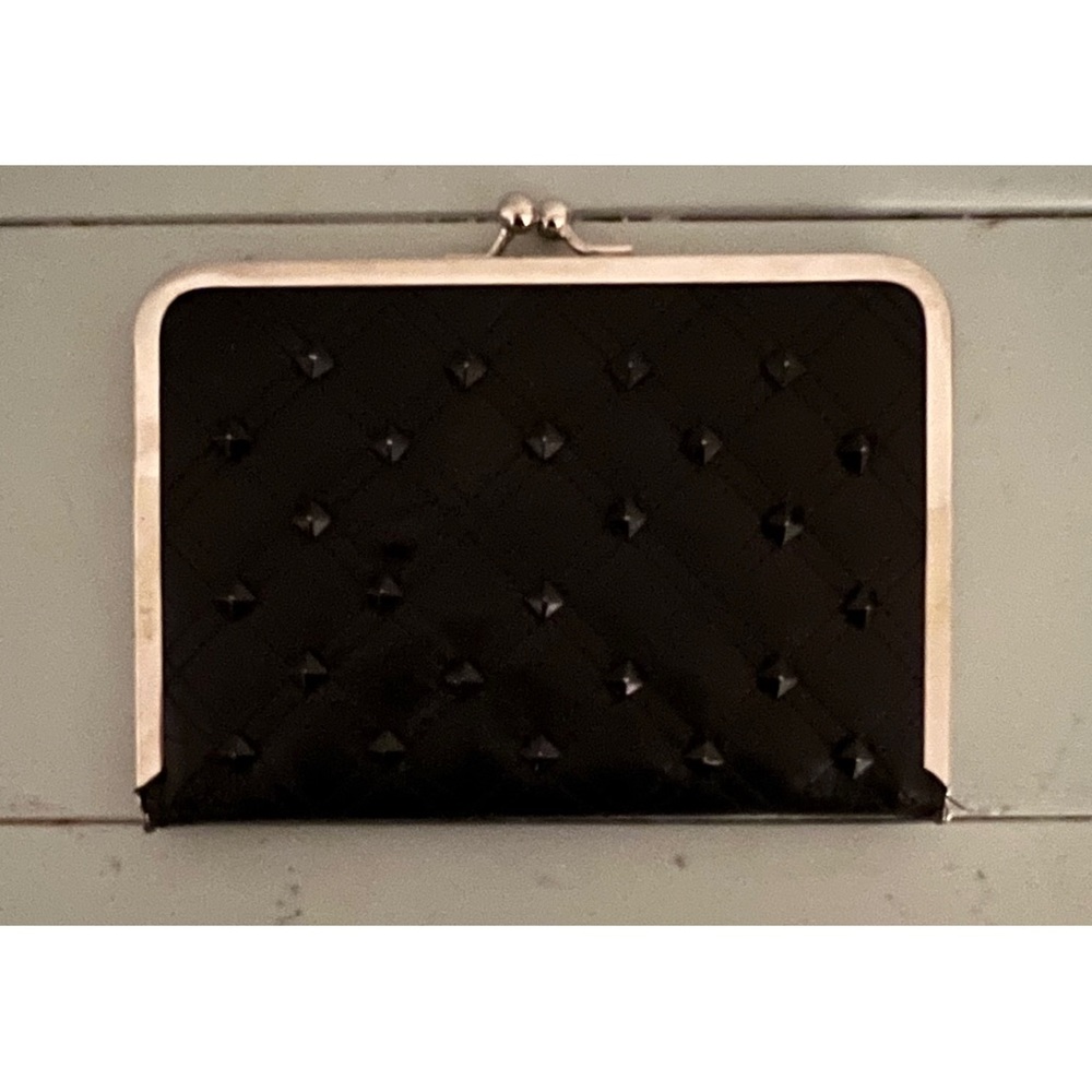 Formal Black Handheld clutch